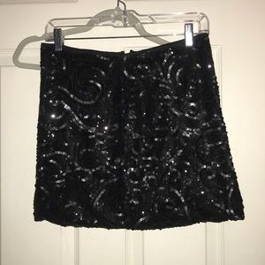 URBAN OUTFITTERS MINI SKIRT